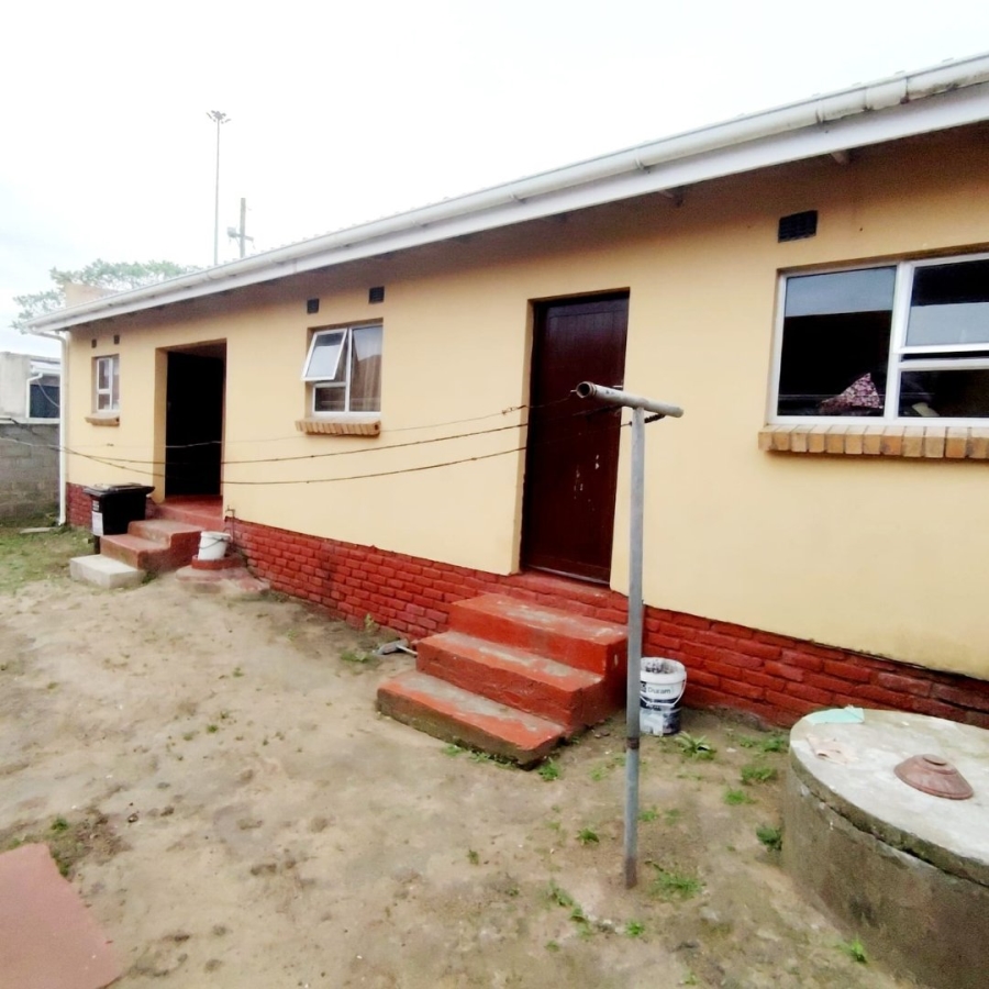 6 Bedroom Property for Sale in Mdantsane Nu 17 Eastern Cape
